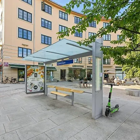 * Fashionable * Central * King Bed * Stylish * Apartman Oslo